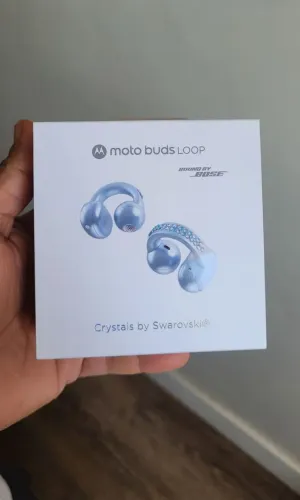 Fone de Ouvido Bluetooth Moto Buds Loop com Microfone Prata