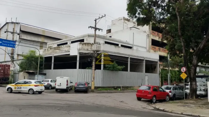 Caju | Prédio Comercial