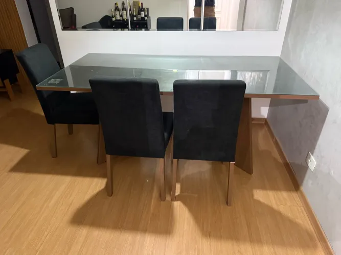 Mesa de Jantar com 4 Cadeiras