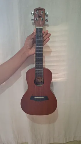 Ukulele Tagima 23K