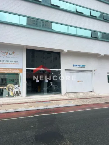 Sala comercial em Rua 3000 - Centro - Balneário Camboriú/SC