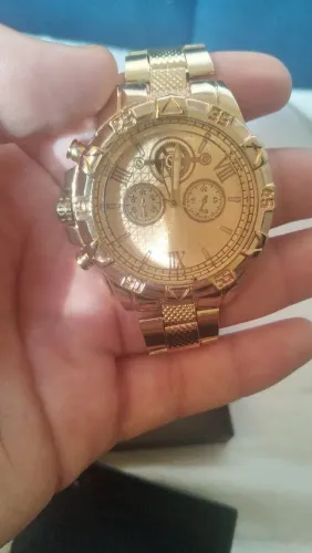 Relógio nunca foi usado e barato