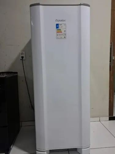 Vende-se geladeira mais armário de cozinha 