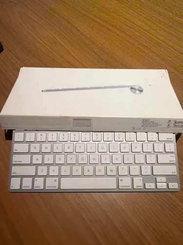 Teclado Apple Wireless Keyboard A1314