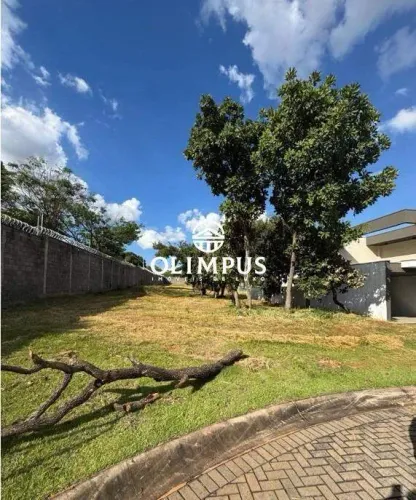 Terreno para Venda no Condomínio Arts no Bairro Laranjeiras em Uberlândia