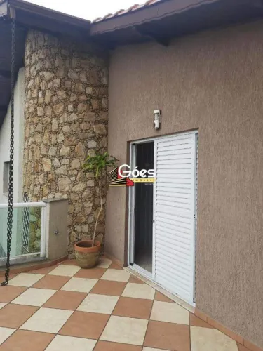 Sobrado com 3 quartos para locação na Vila Bocaina, em Mauá