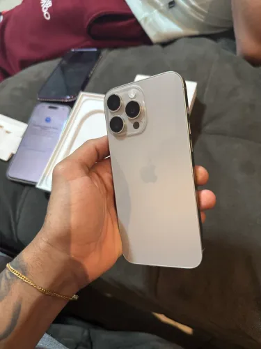 Iphone 16 Pro Max 256GB / IMPECÁVEL / Bateria 90% / Parcelo em 12x
