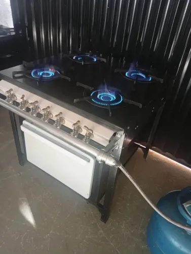 Fogão industrial 4 bocas + Forno - marca Dako