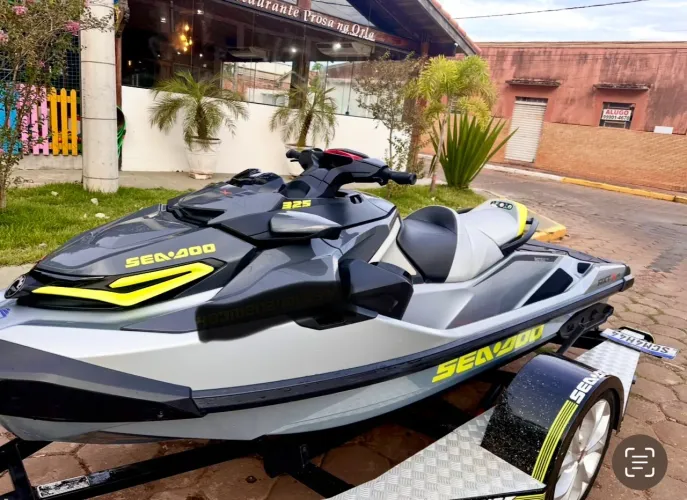 Jet ski 325 Seadoo