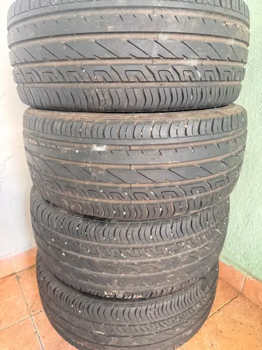 Pneu 195/40/17 zerado