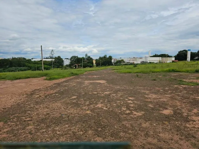 Terreno para alugar, 48820 m² por R$ 63.150,00/mês - Unileste - Piracicaba/SP