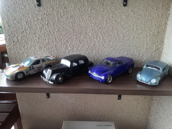 04 Miniaturas - Porsche Citroen Pickup GM Fusca Rebaixado 1:24