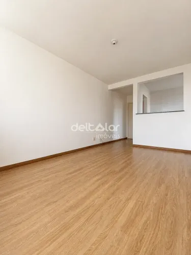 Apartamento para locação com 2 quartos, armários e uma vaga coberta, São João Batista (Ven