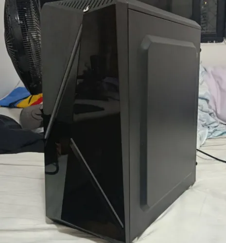 Gabinete Gamer Rise Mode Z2 - Mid Tower, ATX e Micro ATX