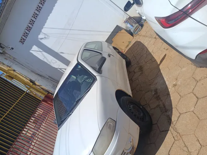 Volkswagen Gol Geração VI City 1.0 8V MI Total Flex 2P 2014