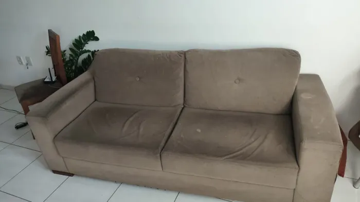 Mesa de Jantar com 4 Cadeiras + Sofá de 2 Lugares (Ótimo estado)