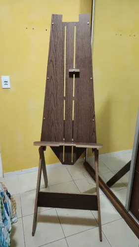 Cavalete para pintura em ótimo estado