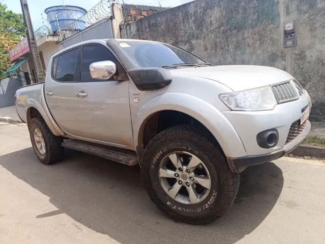 Mitsubishi L200 Triton HPE 3.2 CD TB Int.diesel AUT 2009