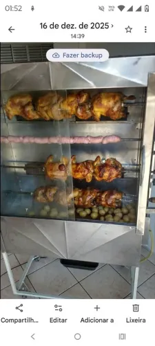 Máquina de assar frango e carne