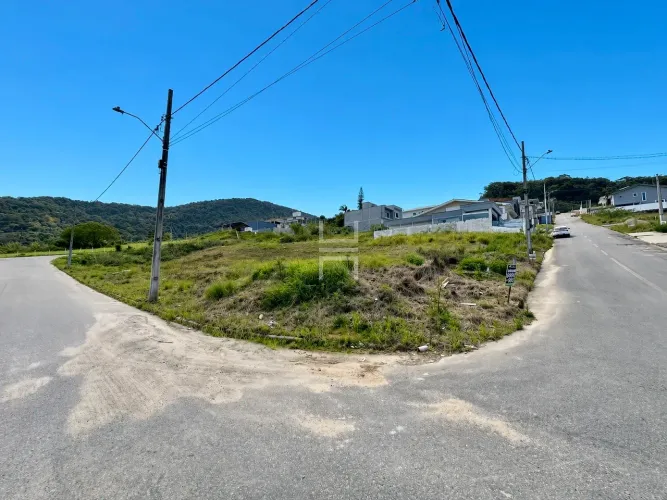 Terreno de esquina no loteamento Green Village - Palhoça