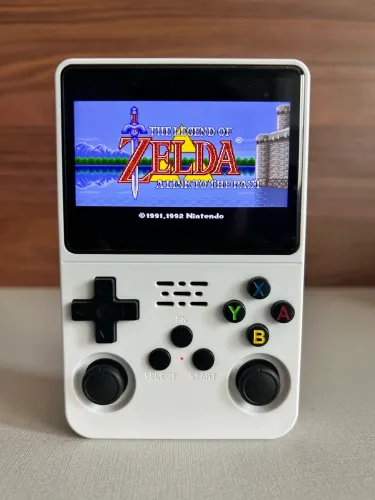R36S Branco 64GB Console Retrô + Case + 2 Películas