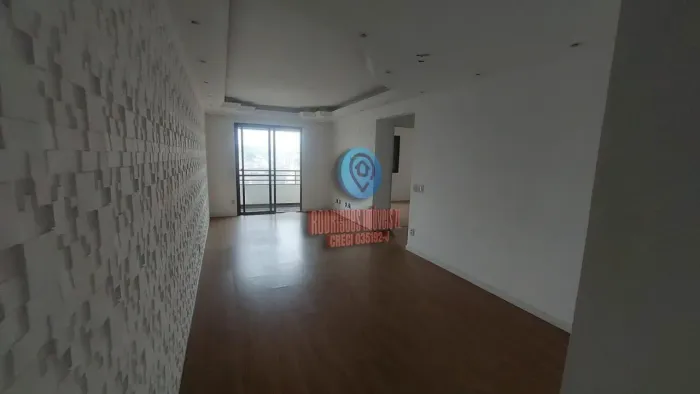 Apartamento amplo em Vila Romanopolis - Ferraz de Vasconcelos
