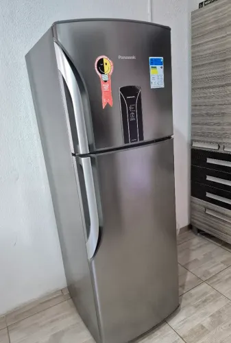 Geladeira Panasonic FrostFree
