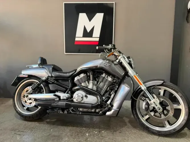 HARLEY-DAVIDSON V-ROD MUSCLE 2014 - Segundo dono - Revisada - Contém escape esportivo