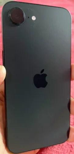 iPhone 16e novo na caixa