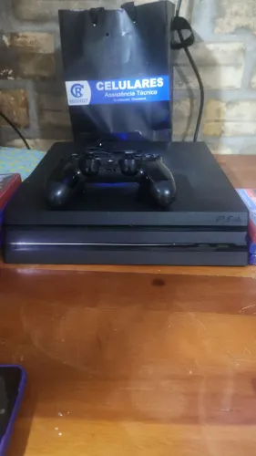 Vídeo game ps4 pro com 1tera de memória RAM 14 jogos 1 controle original