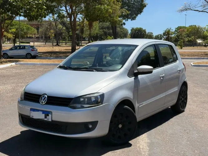Volkswagen Fox 1.0 MI Total Flex 8V 5P 2014