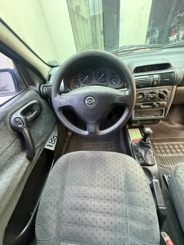 Chevrolet Corsa Wagon GLS 1.6 16V MPFI 4P 2000