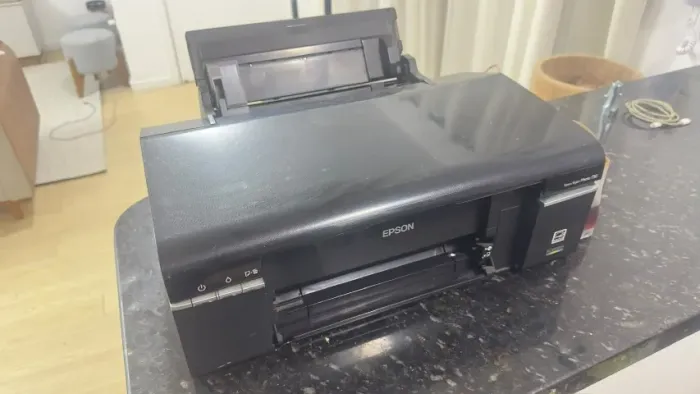 Epson Stylus Photo T50 com Bulk Ink - Para Teste, Reparo ou Peças