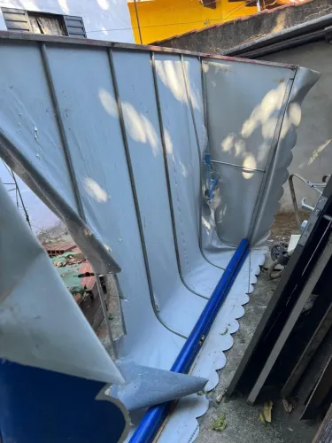 Vende se toldo para reforma 350 reais interessado chama no pv !