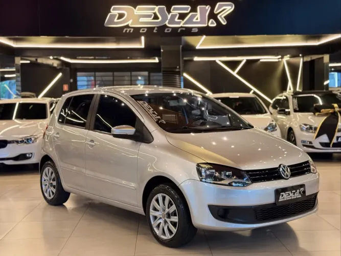 Volkswagen Fox 1.0 MI Total Flex 8V 5P 2013