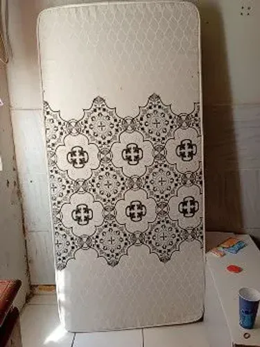 Vendo colchão de solteiro em ótimo estado.