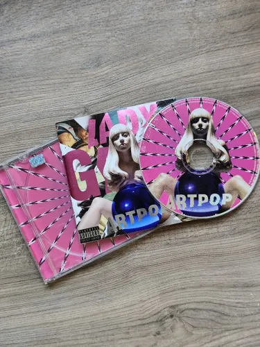 CD Lady Gaga - ARTPOP - Standard Laminada/Metalizada