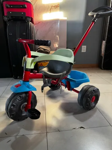 Triciclo infantil Bandeirantes
