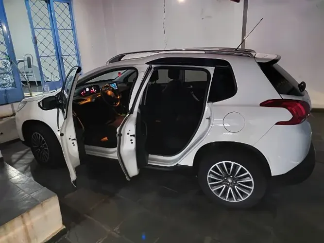 Peugeot 2008 Allure 1.6 Flex 16V 5P Mec. 2018