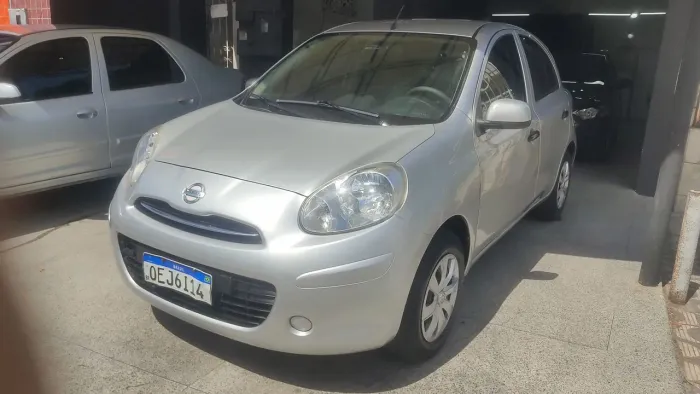 Nissan March 1.0 16V Flex Fuel 5P 2013