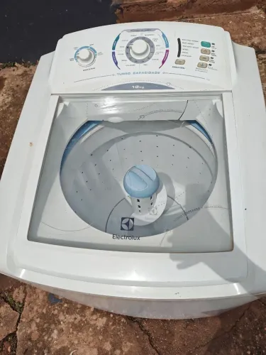 Máquina de lavar da Electrolux 12 kg