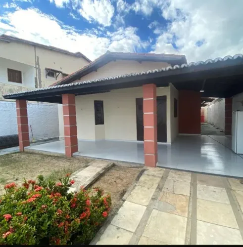 Casa residencial próximo ao Hotel Garbos