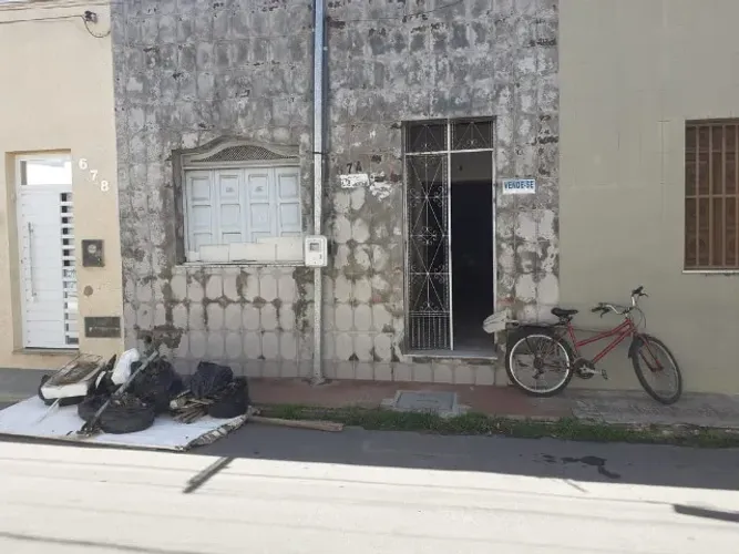 Casa à venda no Centro de Simão Dias/SE