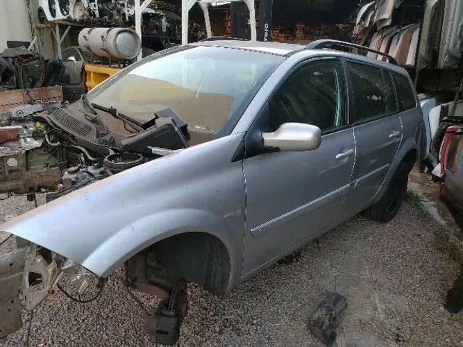 Sucata para retirada de peças Renault Megane Grand tour