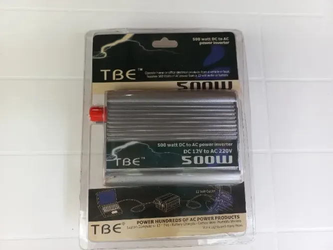 Inversor de tensão de 12V para 220V 500 watts.