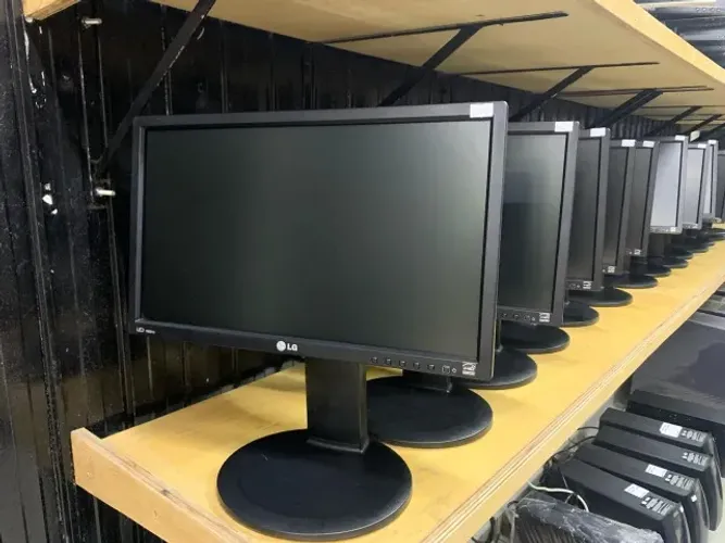 Monitor LG 19 Polegadas LED 19EB13 Widescreen