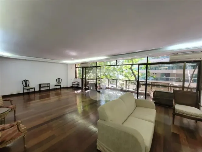 Apartamento 4 quartos, sendo 2 suítes