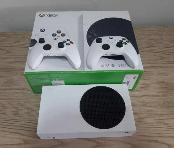 Xbox Series S 1TB (512GB + SSD 512GB WD BLACK) Dois Controles(ACEITO CREDISHOP)