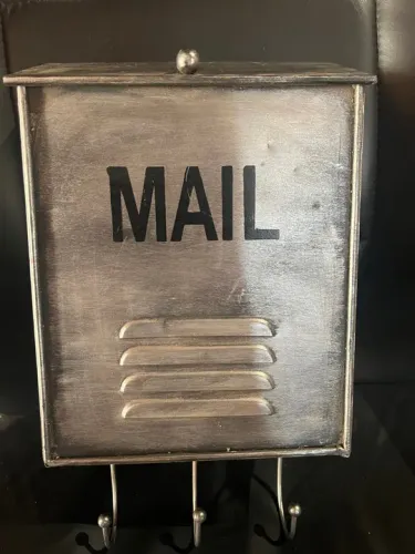 Caixa de correio vintage metal mail