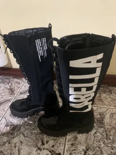OPORTUNIDADE? Bota original da Labella Mafia número 34/35 de R$ 1599,00 por R$ 290,00
